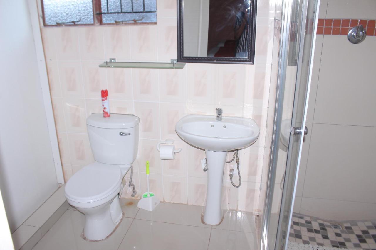 Global Guest House Касане Экстерьер фото