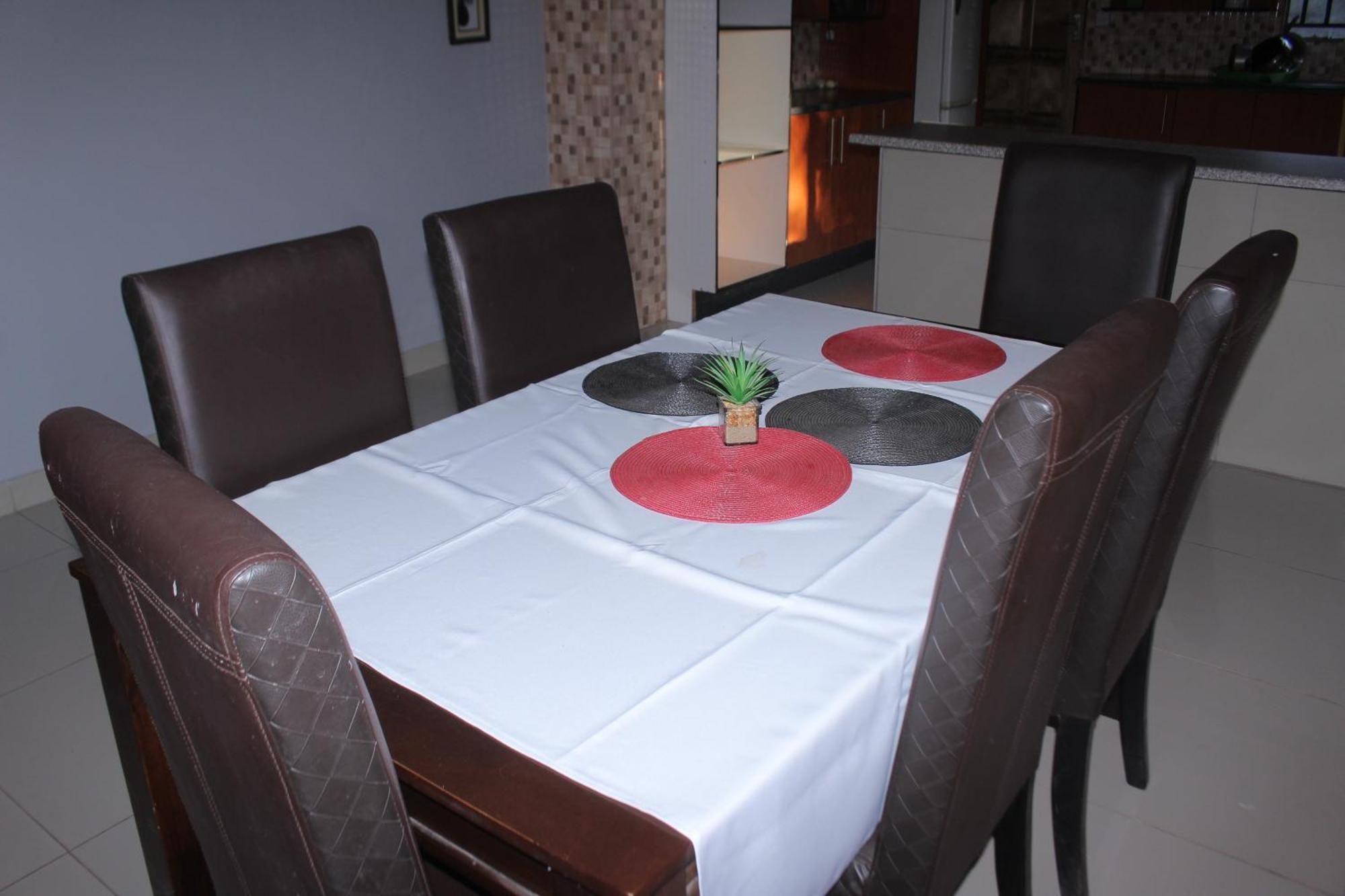 Global Guest House Касане Экстерьер фото